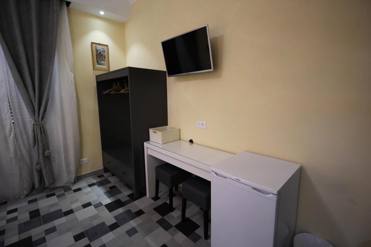 Quest House Lihong Hotel Róma Kültér fotó