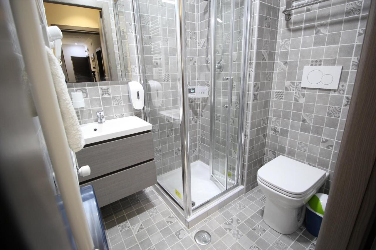 Quest House Lihong Hotel Róma Kültér fotó